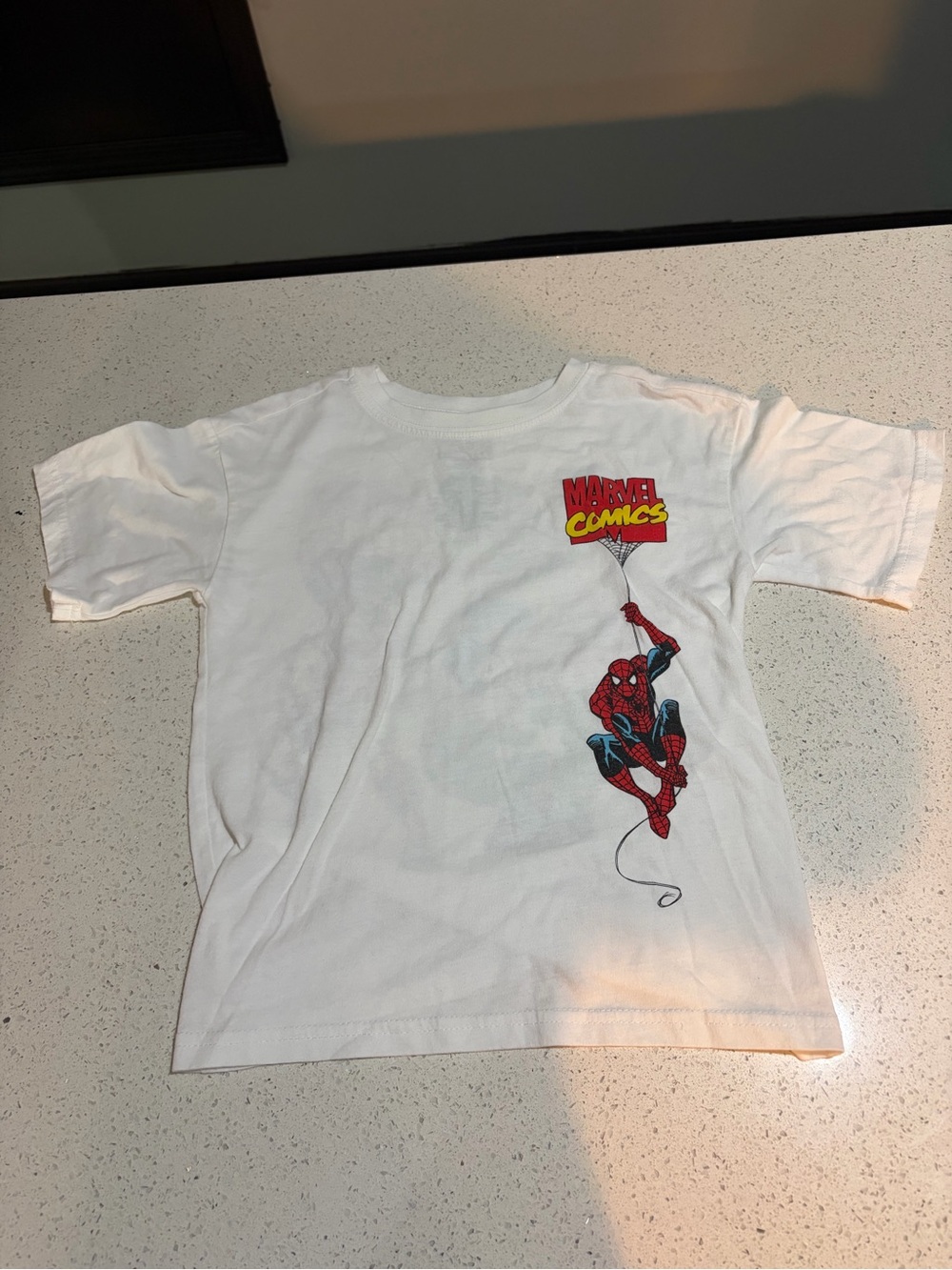 Marvel Comics Kids Spider-Man Avengers Tshirt white size 6/7
